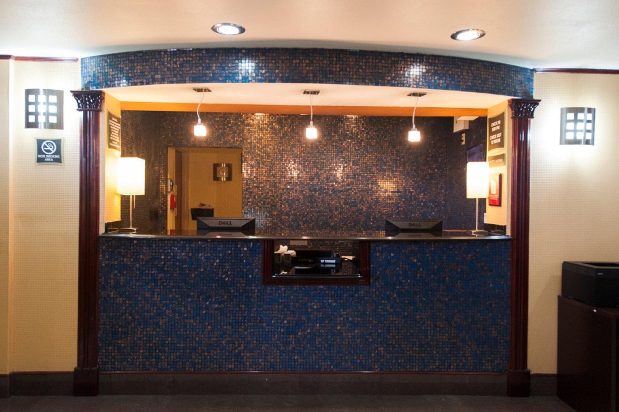 Best Western Long Island City New York City Exterior photo